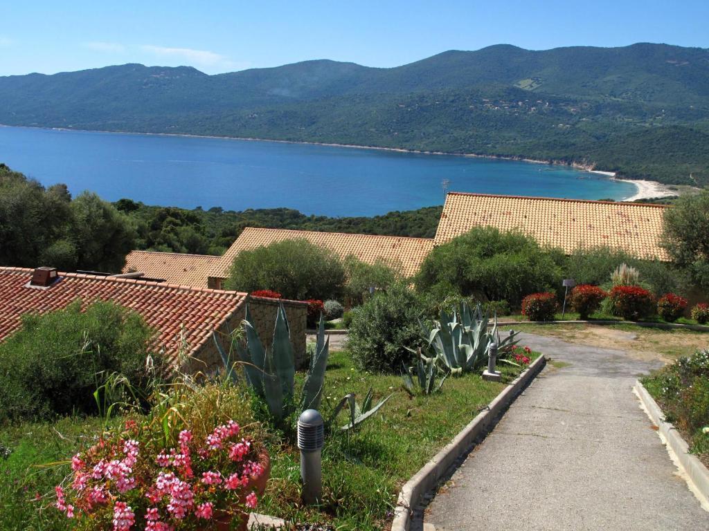 Residence Alba Rossa Serra-di-Ferro  Exterior photo