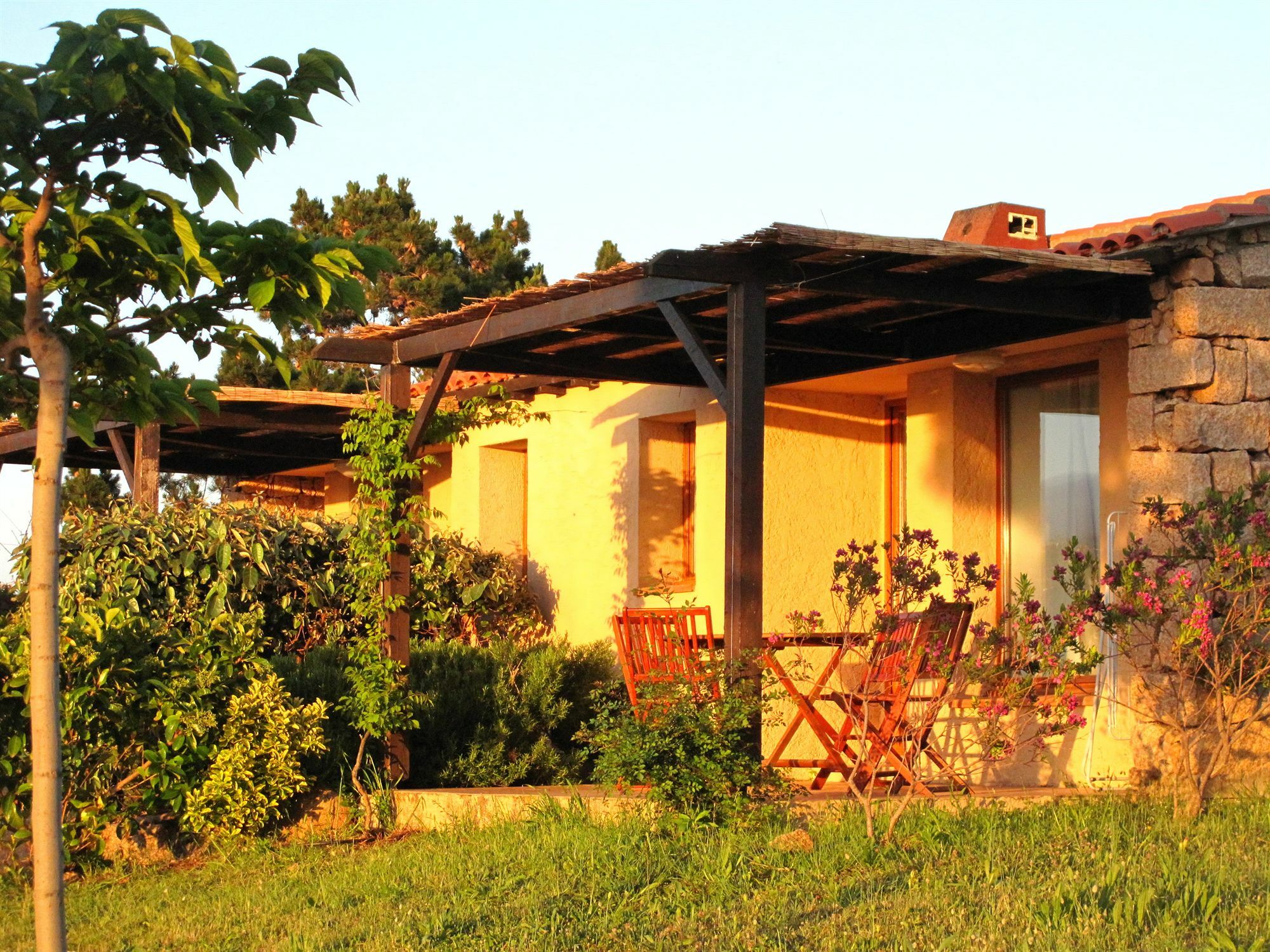 Residence Alba Rossa Serra-di-Ferro  Exterior photo